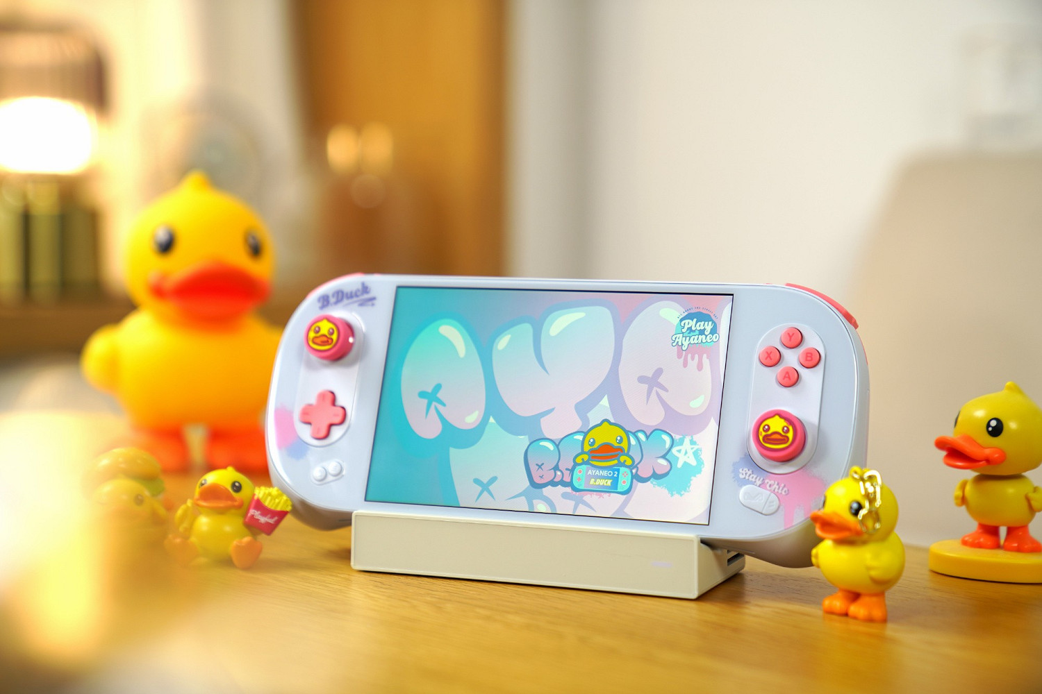 中國大陸研發AYANEO掌機 “小藍鴨”聯名款：顏值即是正義！