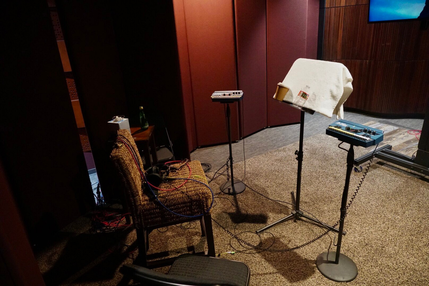 小島秀夫曬與老版《戰神》奎爺合照：分享雕像細節！