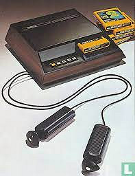 紅白機上插的那個卡帶，谷歌給它的作者做了個遊戲