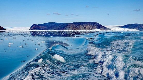 極光聖誕夜!加入《釣魚大對決》享奇妙冰釣盛宴! 極光聖誕夜!加入《釣魚大對決》享奇妙冰釣盛宴!