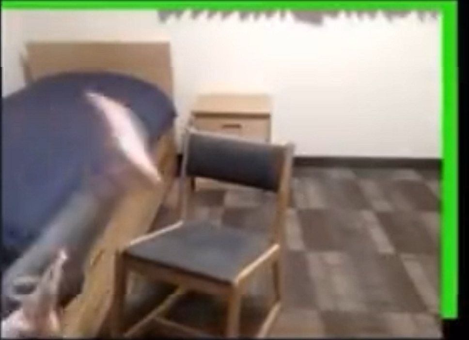 主播玩《COD戰區》決賽圈被擊殺 反應過激至膝蓋脫臼