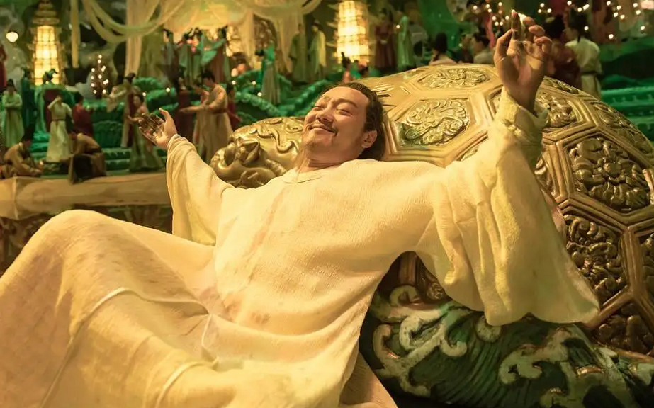 作為劍客的李白，那可是標準的爽文男主的模板