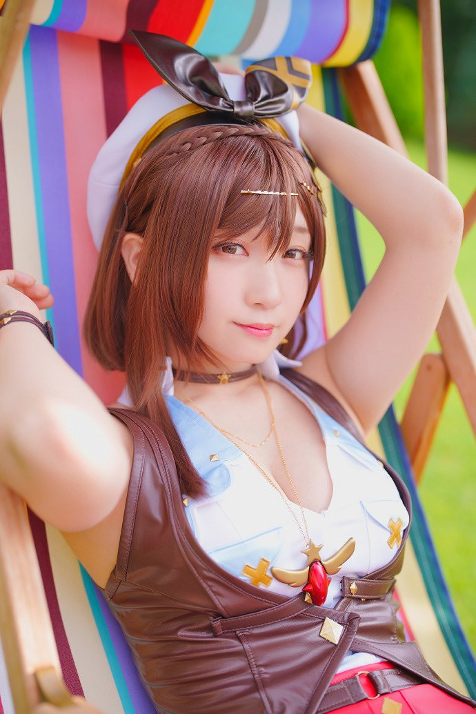 《萊莎3》合作美女Coser伊織萌 纖細小蠻腰正義無敵 《萊莎3》合作美女Coser伊織萌 纖細小蠻腰正義無敵