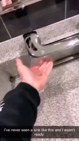 拿啤酒打窩能打到個老爺們 動圖 布娃娃的屁股還挺澀 拿啤酒打窩能打到個老爺們 動圖 布娃娃的屁股還挺澀