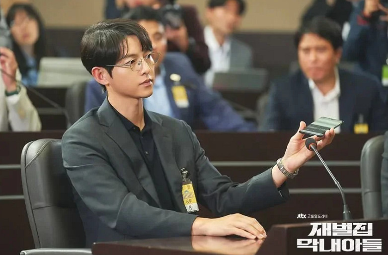 本來好好的韓國國民級的爽劇,從哪學來的爛尾呢? 本來好好的韓國國民級的爽劇,從哪學來的爛尾呢?