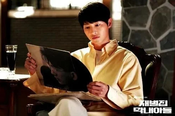 本來好好的韓國國民級的爽劇,從哪學來的爛尾呢? 本來好好的韓國國民級的爽劇,從哪學來的爛尾呢?