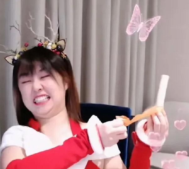 虛空千艦的女棋手,正和柯潔開啟圍棋的大抽象時代? 虛空千艦的女棋手,正和柯潔開啟圍棋的大抽象時代?