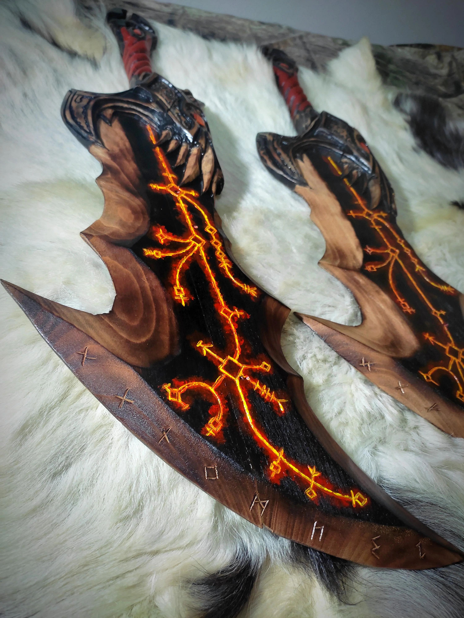 玩家用木板自製《戰神》武器混沌之刃：效果帥炸了！