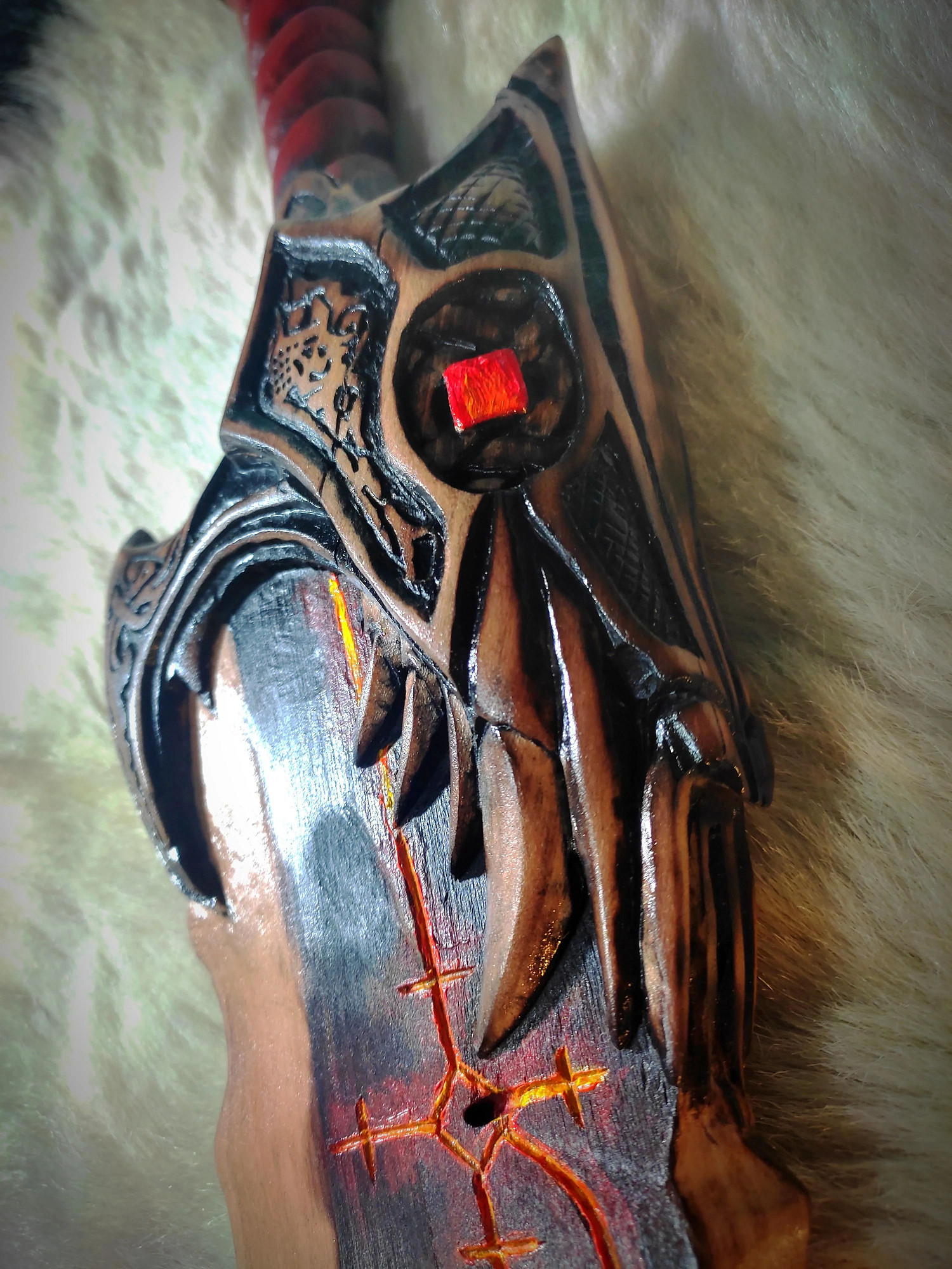 玩家用木板自製《戰神》武器混沌之刃：效果帥炸了！