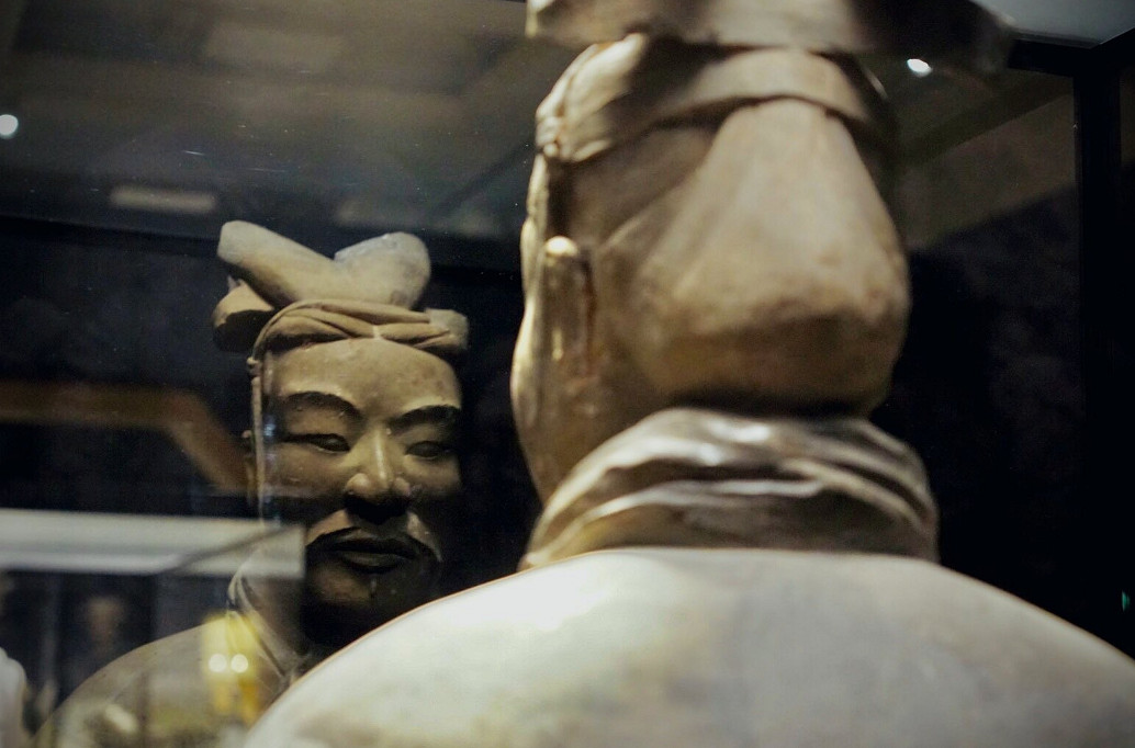 小島秀夫曬出參觀兵馬俑展覽照片！展出種類相當豐富