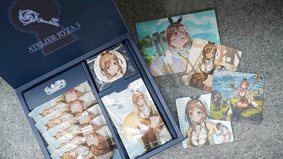 光榮公開參展台北國際電玩展作品 萊莎畫師現場簽名! 光榮公開參展台北國際電玩展作品 萊莎畫師現場簽名!