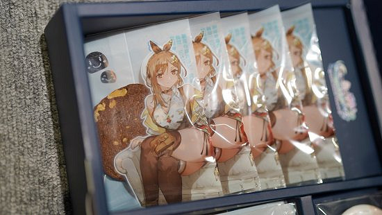 光榮公開參展台北國際電玩展作品 萊莎畫師現場簽名! 光榮公開參展台北國際電玩展作品 萊莎畫師現場簽名!