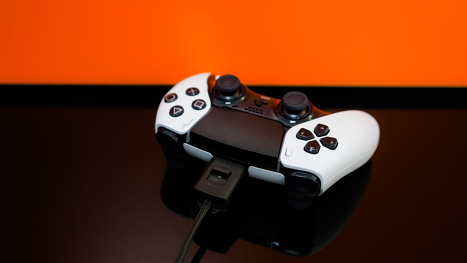 PS5精英手把上手體驗：提升玩家進階體驗