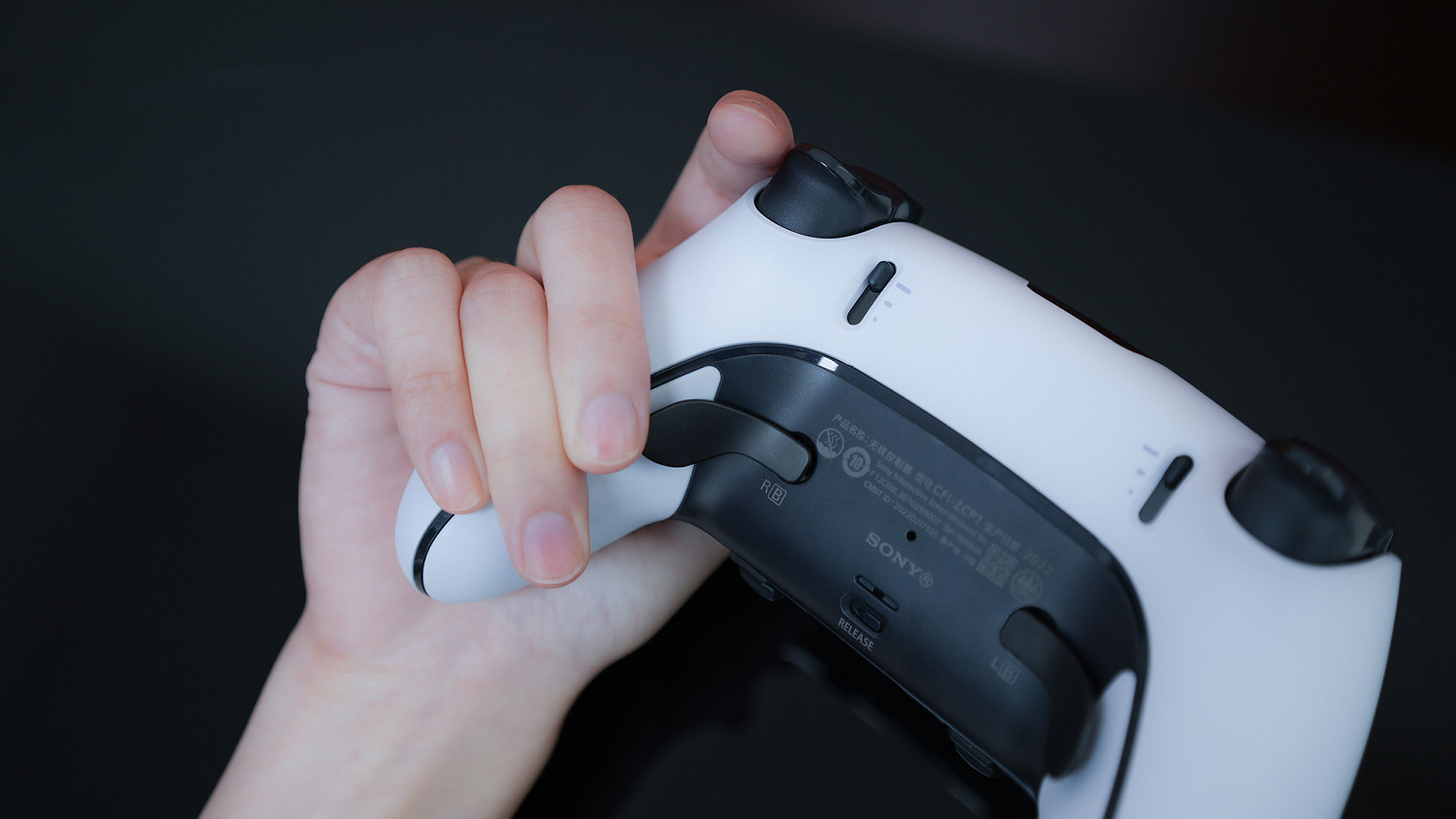 PS5精英手把上手體驗：提升玩家進階體驗