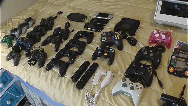 索尼新款手把不配稱為精英?聊聊硬核玩家需要啥手把 索尼新款手把不配稱為精英?聊聊硬核玩家需要啥手把