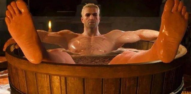 每個生活不如意的中年社畜，都該試試在洗澡時吃橙子