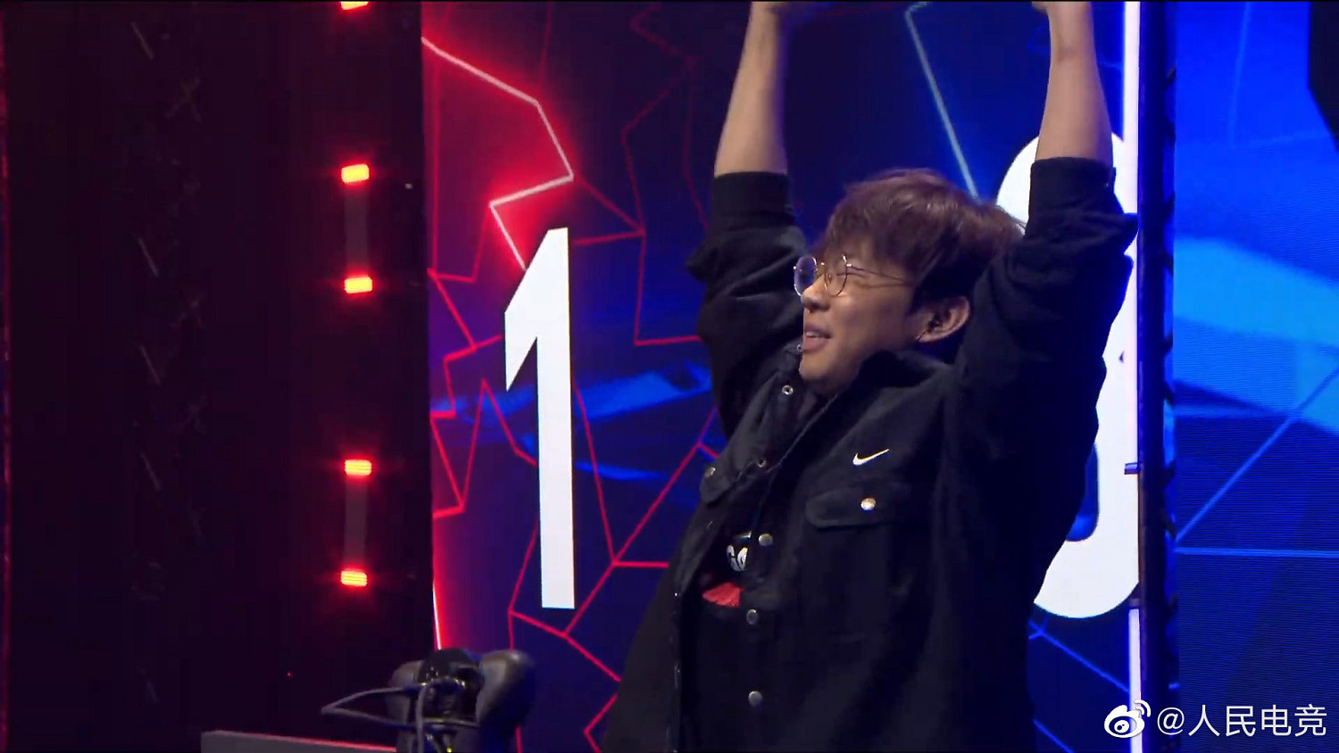 十年飲冰難涼熱血 體壇周報12年痛批星際水平不如國足