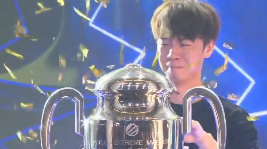 十年飲冰難涼熱血 體壇周報12年痛批星際水平不如國足