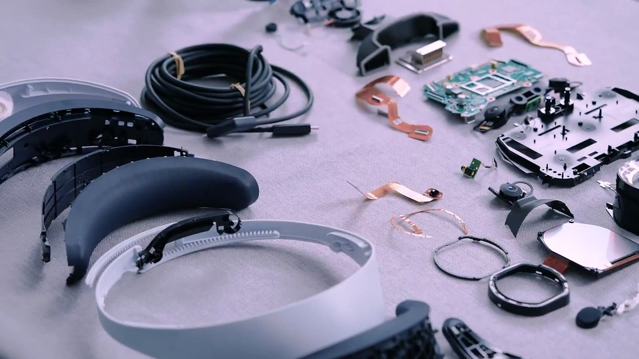 PS VR2設計師現身親自拆解PS VR2頭顯