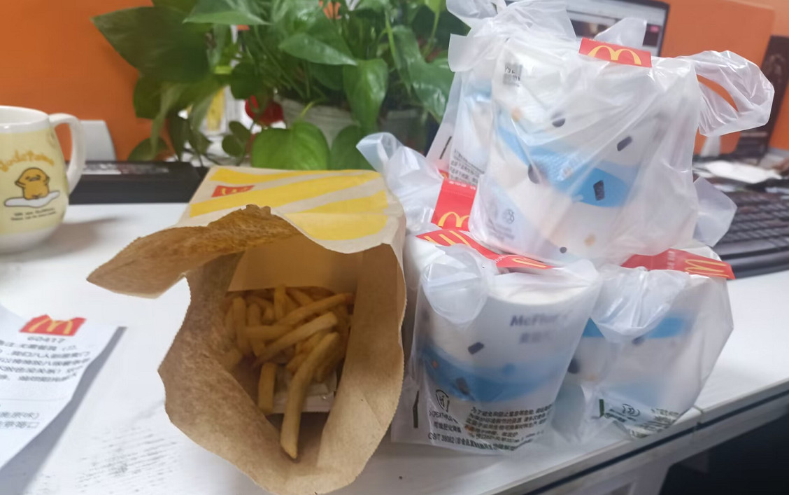 我單方面宣布，玩梗這方面麥當勞薄紗肯德基