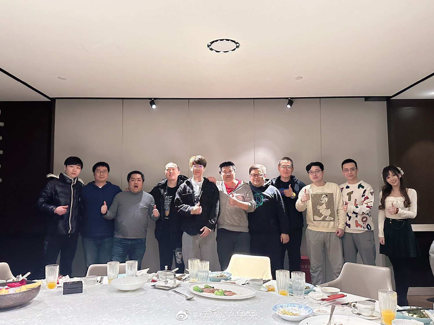 《星際爭霸2》世界冠軍李培楠回國 黃旭東等為他接風