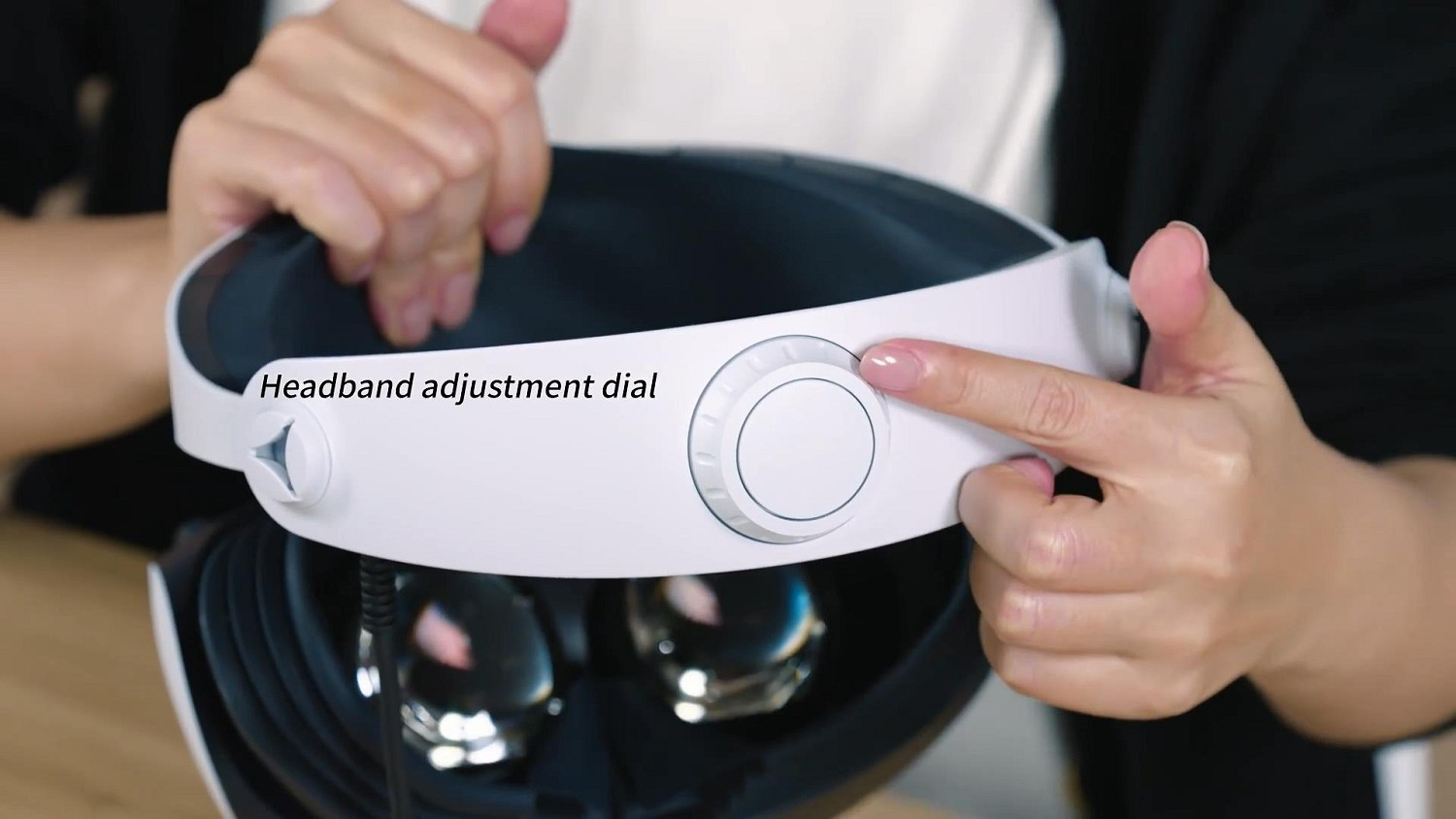 索尼PS VR2測評:跨入次世代的體驗 但真不值4499元 索尼PS VR2測評:跨入次世代的體驗 但真不值4499元