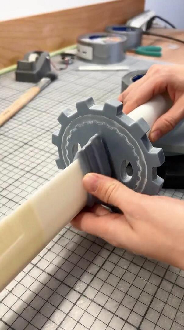 COSER製作《狂野之心》機巧刀:自帶酷炫聲光特效! COSER製作《狂野之心》機巧刀:自帶酷炫聲光特效!