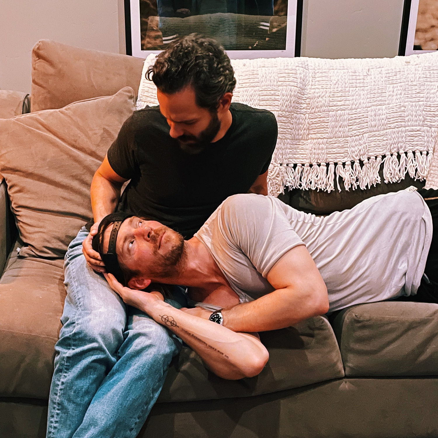 頑皮狗尼爾曬與《最後生還者》喬爾配音演員親密合照