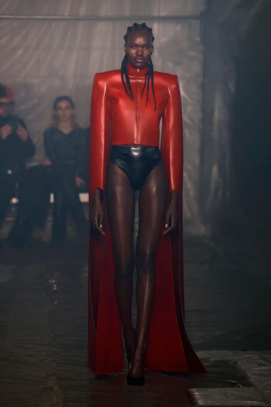 《暗黑破壞神4》主題服裝亮相米蘭時裝周 這服裝很地獄 《暗黑破壞神4》主題服裝亮相米蘭時裝周 這服裝很地獄