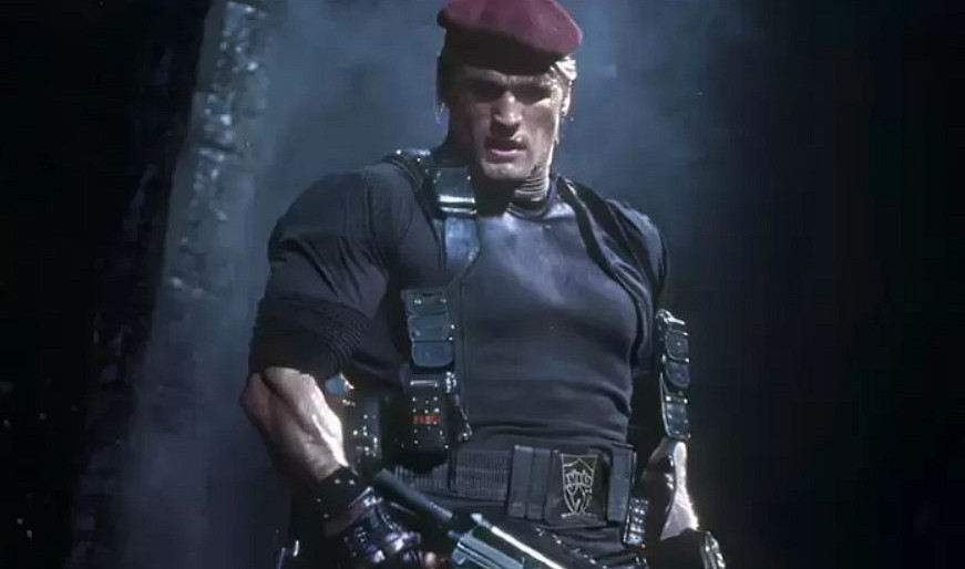 AI繪製90年代電影風《惡靈古堡4》主角:頗有韻味! AI繪製90年代電影風《惡靈古堡4》主角:頗有韻味!