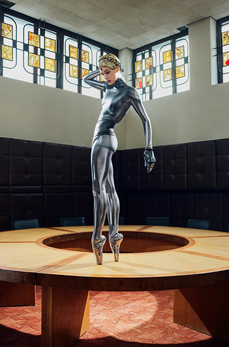 《原子之心》雙生舞伶扮演者COS自己!姿態絕美優雅 《原子之心》雙生舞伶扮演者COS自己!姿態絕美優雅