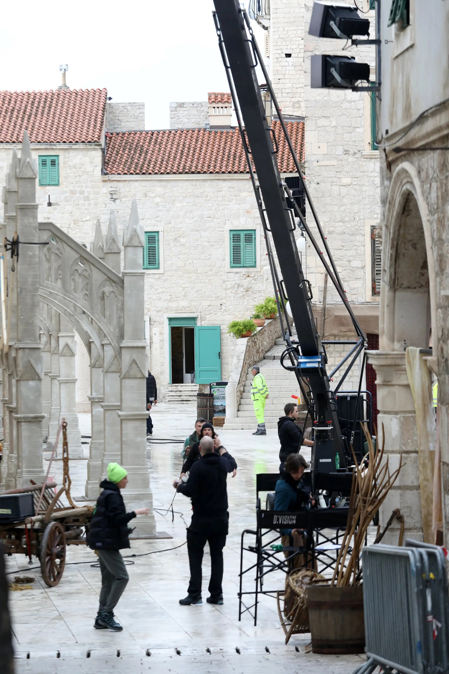 疑是《FF16》真人宣傳片片場照曝光 還有陸行鳥！