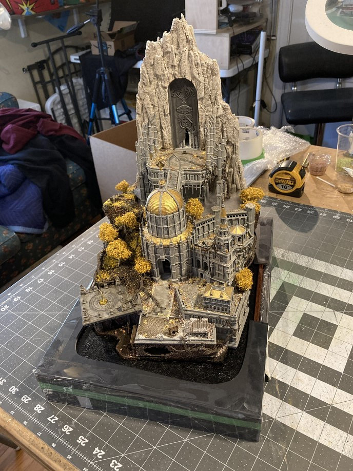 大佬製作《艾爾登法環》微縮版「王城羅德爾」：手工帝！