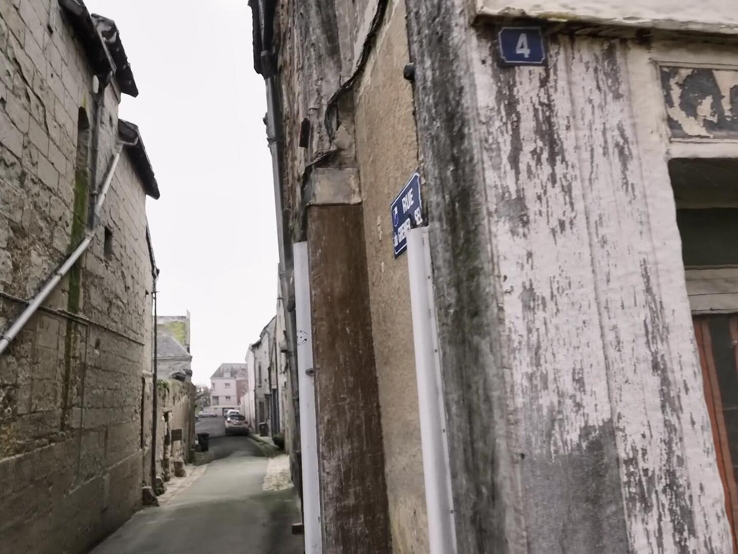 網友用虛幻5引擎還原現實生活小巷場景 效果堪比實拍!