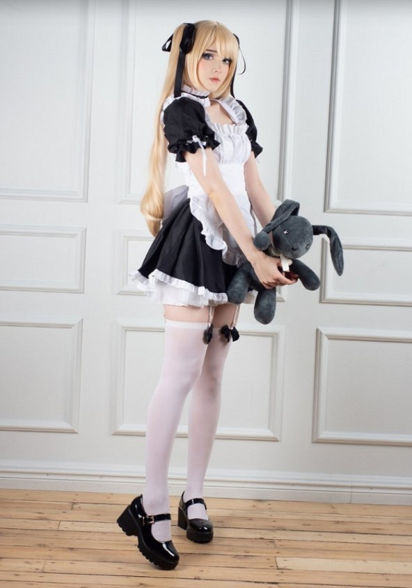 《生死格鬥》瑪麗·蘿絲COS賞：可愛性感的金發女僕！