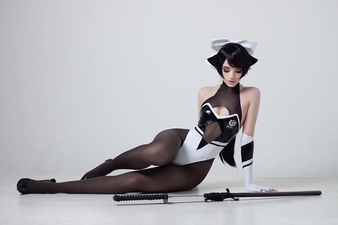 《生死格鬥》瑪麗·蘿絲COS賞：可愛性感的金發女僕！