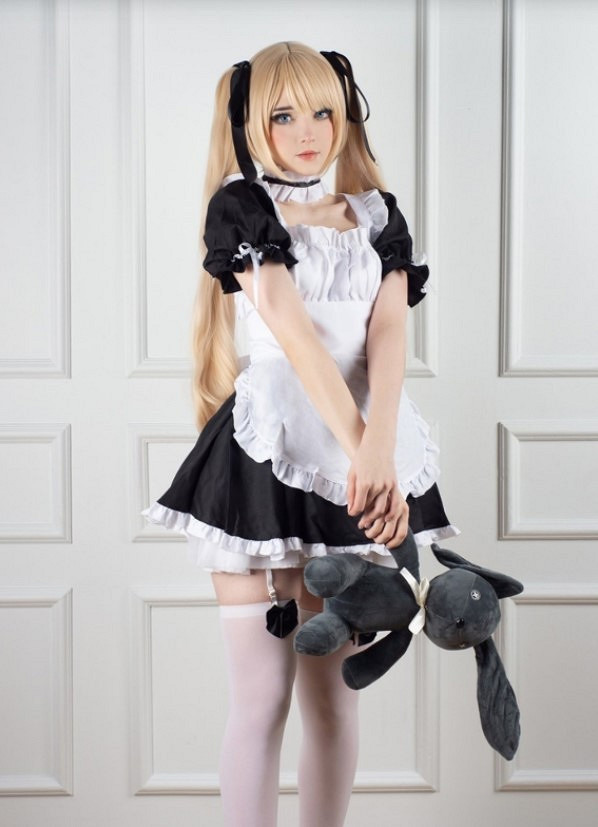 《生死格鬥》瑪麗·蘿絲COS賞：可愛性感的金發女僕！