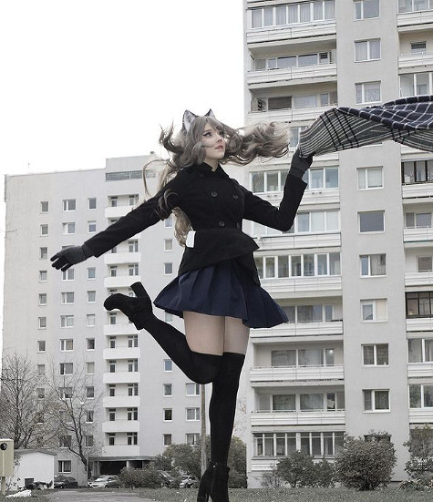 《生死格鬥》瑪麗·蘿絲COS賞：可愛性感的金發女僕！