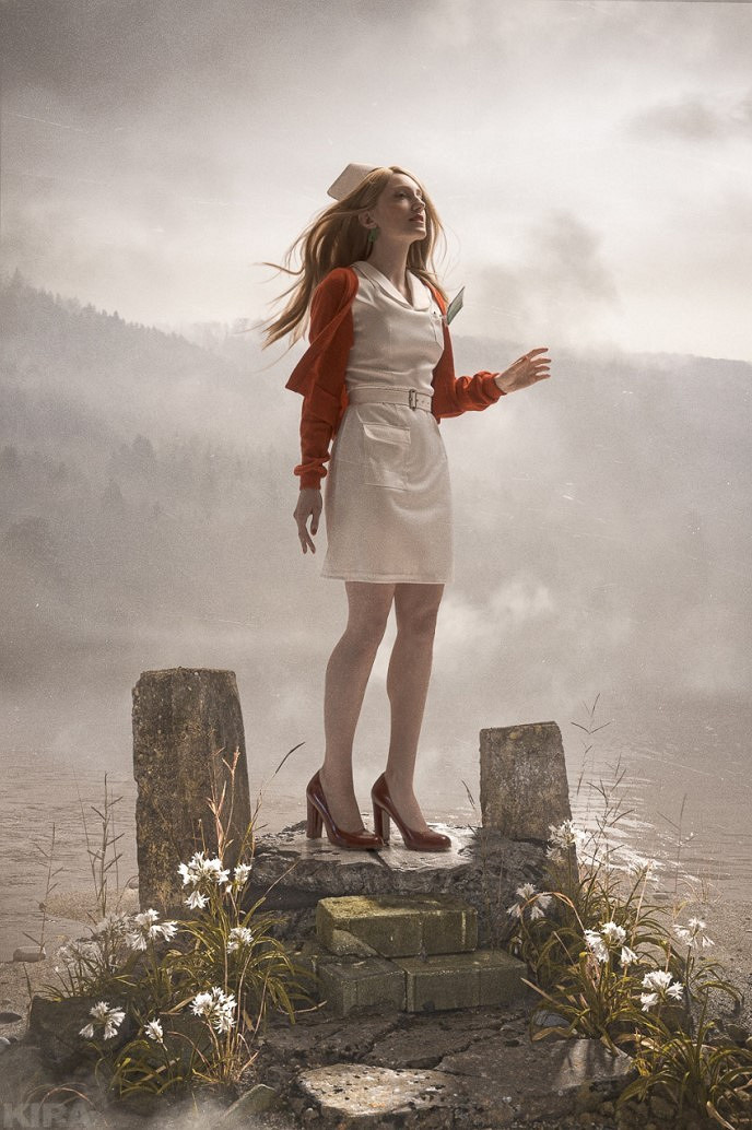 俄羅斯小姐姐COS《沉默之丘》女護士麗莎:氛圍超還原 俄羅斯小姐姐COS《沉默之丘》女護士麗莎:氛圍超還原