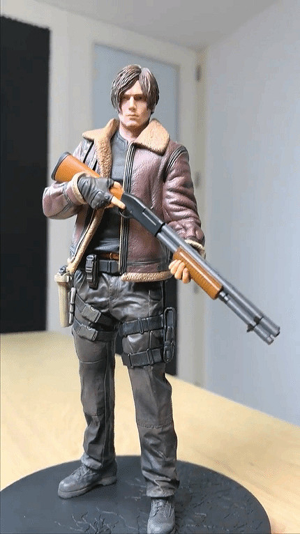 《生化4:重製版》典藏版開箱:裡昂手辦一言難盡! 《生化4:重製版》典藏版開箱:裡昂手辦一言難盡!