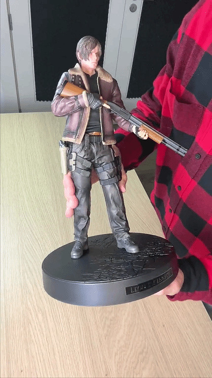 《生化4:重製版》典藏版開箱:裡昂手辦一言難盡! 《生化4:重製版》典藏版開箱:裡昂手辦一言難盡!