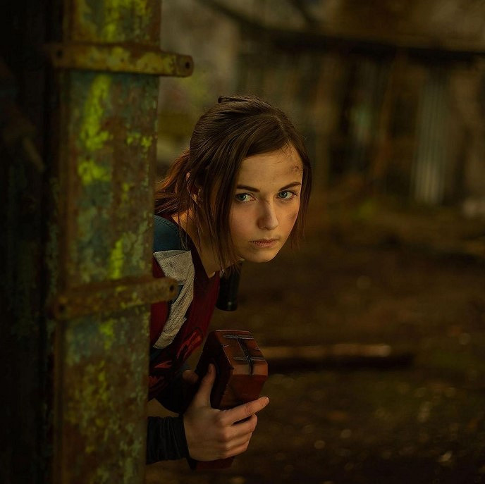 《最後的生還者》艾莉COS賞：末世中的戰損版俄妹！