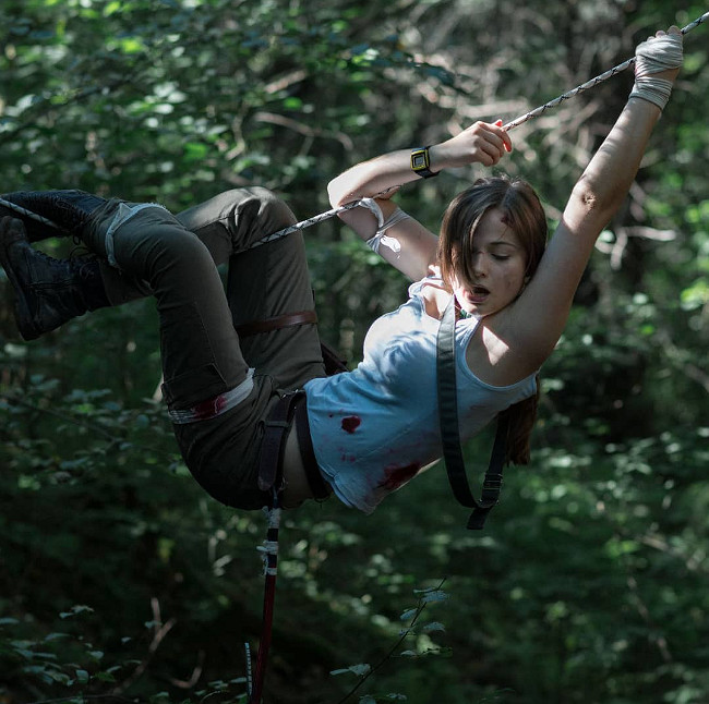 《最後的生還者》艾莉COS賞：末世中的戰損版俄妹！