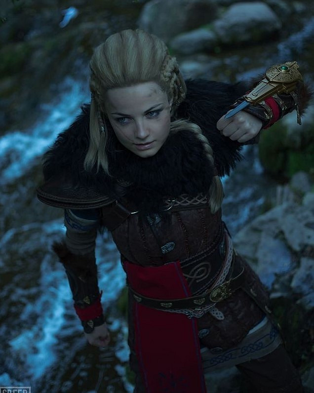 《最後的生還者》艾莉COS賞：末世中的戰損版俄妹！