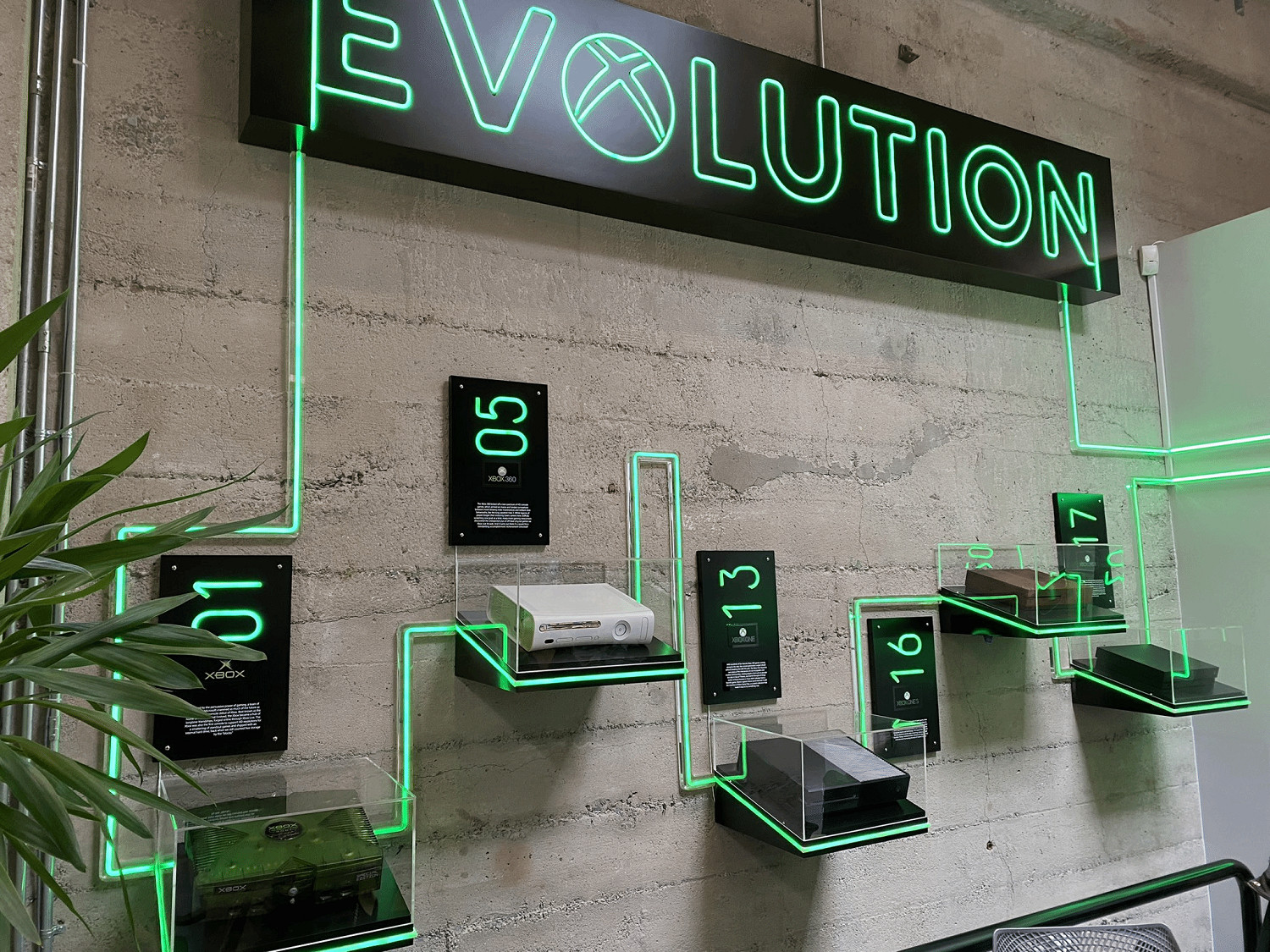 微軟新主機正在開發中？GDC 2023微軟展台現場圖曝光