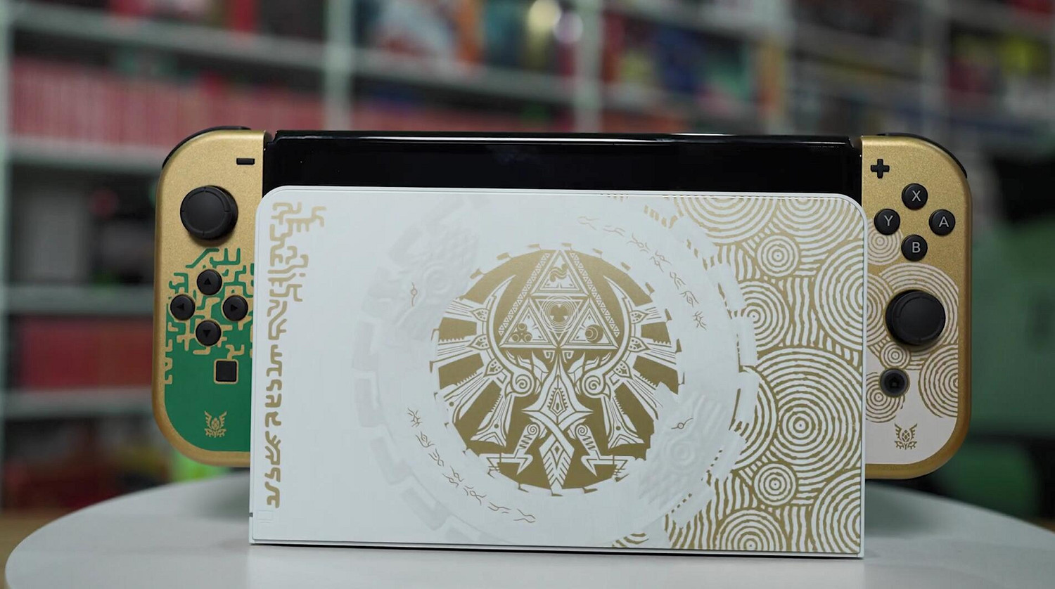 《塞爾達:王國之淚》限定NS已偷跑!完整開箱影片 《塞爾達:王國之淚》限定NS已偷跑!完整開箱影片