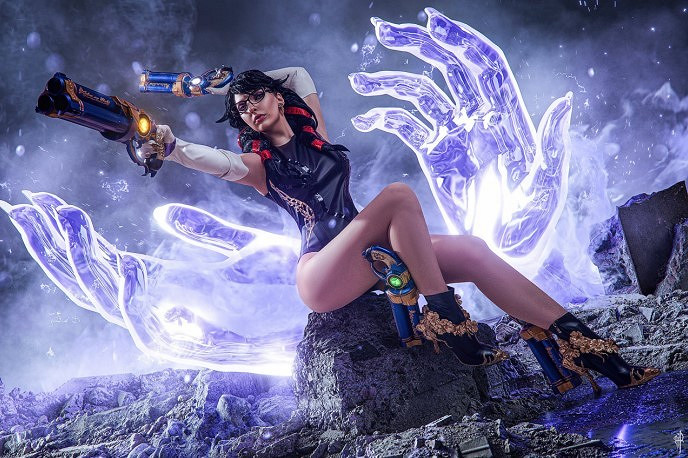 俄羅斯小姐姐COS《魔兵驚天錄》：緊身膠衣貝優妮塔！