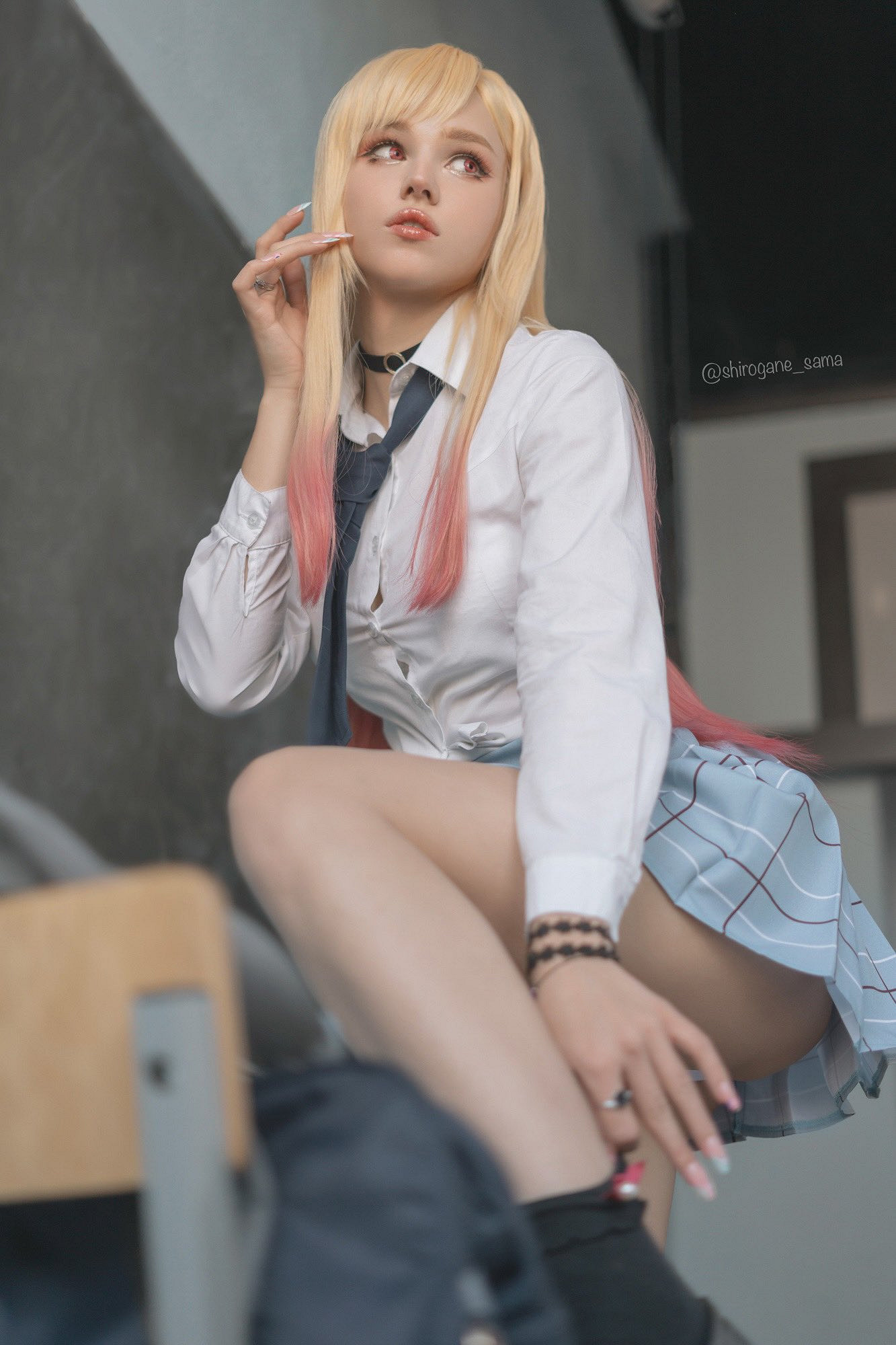 俄羅斯小姐姐COS《邊緣行者》：緊身膠衣勒肉感露西！