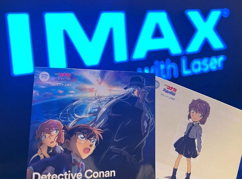 親了 親了!“柯哀黨”用優衣庫UT隨份子 親了 親了!“柯哀黨”用優衣庫UT隨份子