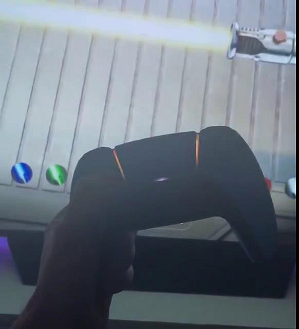 《星戰絕地：倖存者》PS5手把特性展示 燈光顏色會變